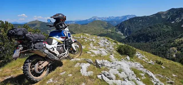 Fotografie z motocyklové výpravy Na dvou kolech